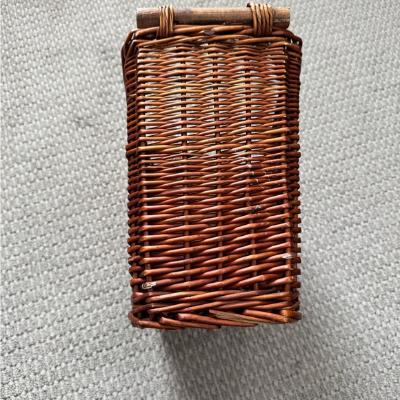 Rustic Brown Wicker Storage Basket - Picture 4 of 9